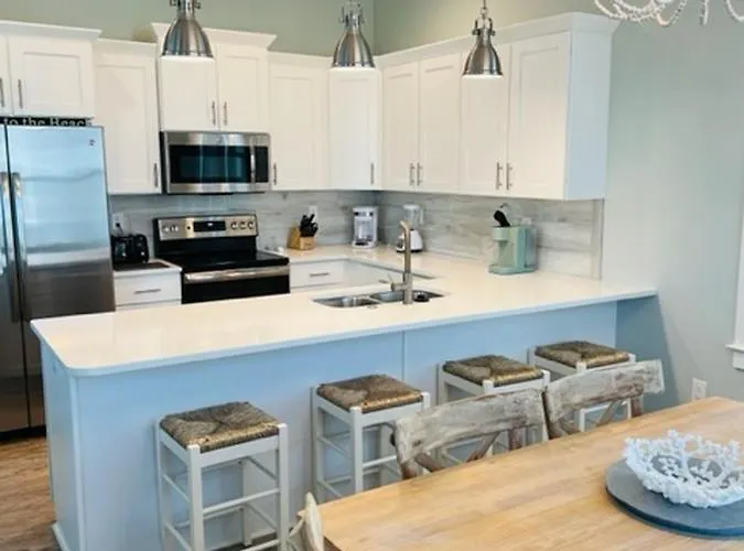 2 Bedroom Dog Friendly With Bunks, Sleeps 10, Heated Outdoor Pool, Walk To Holiday home *